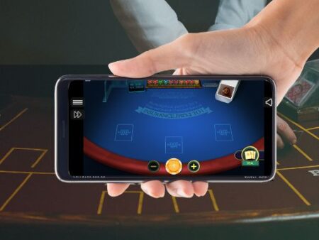Blackjack mobiel spelen: apps vs browser